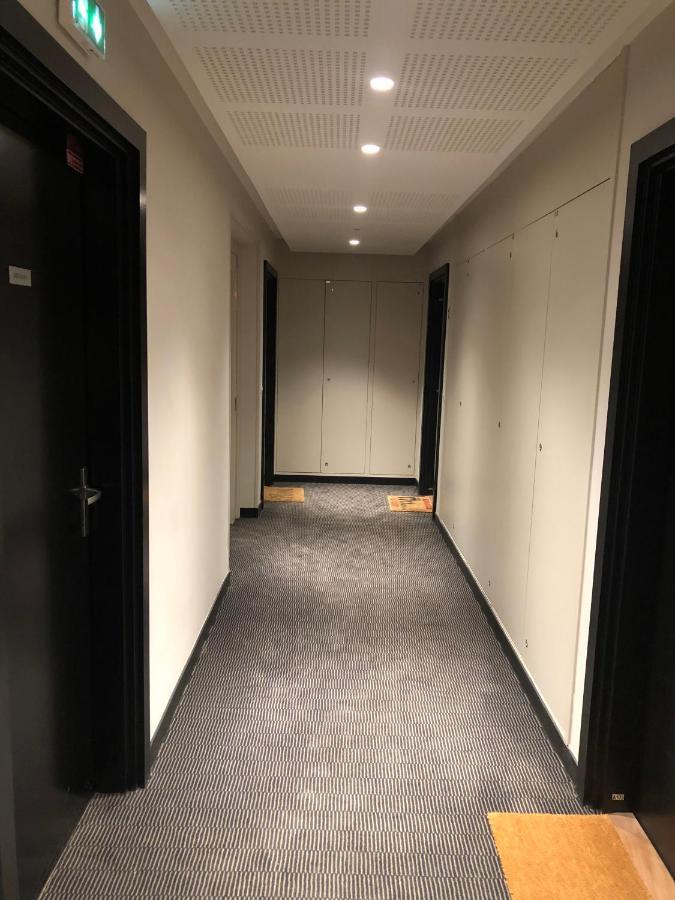 Grande Chambre 14 M2 Avec Salle De Bain Privative A Nanterre Prefecture Proche La Defense Arena Campus Sncf Et Paris Exteriér fotografie