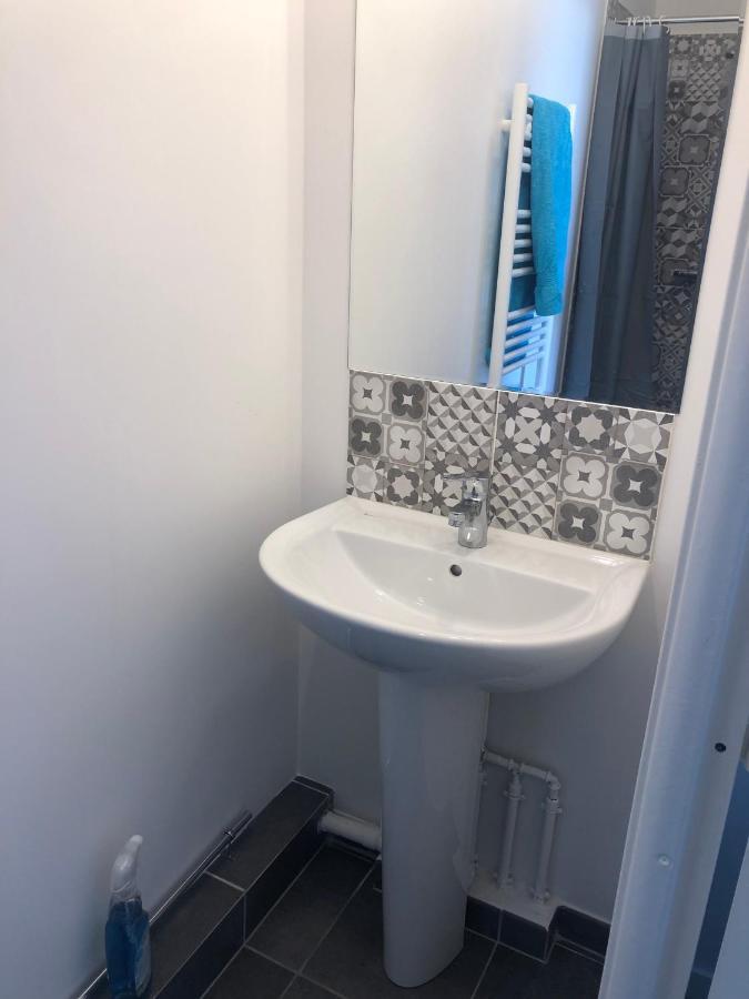 Grande Chambre 14 M2 Avec Salle De Bain Privative A Nanterre Prefecture Proche La Defense Arena Campus Sncf Et Paris Exteriér fotografie